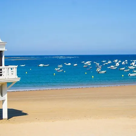 Three Bedrooms In La Caleta 公寓 *
