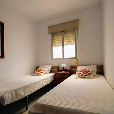 Three Bedrooms In La Caleta דירה *