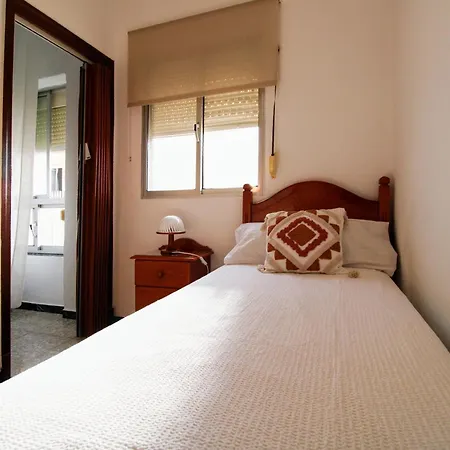 דירה Three Bedrooms In La Caleta *